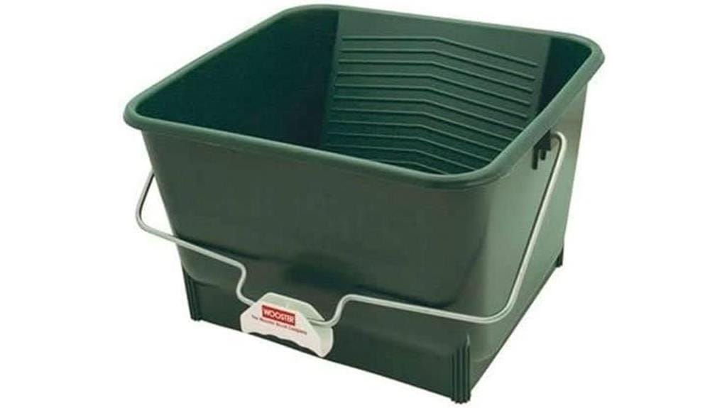 green 4 gallon bucket