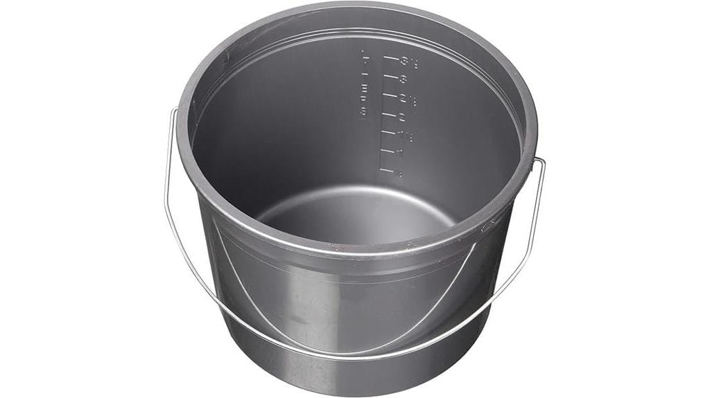 silver 5 quart pail